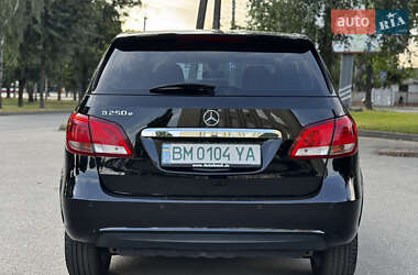 Хэтчбек Mercedes-Benz B-Class 2016 в 