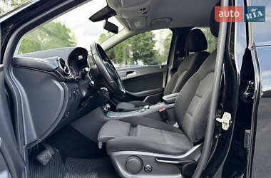 Хэтчбек Mercedes-Benz B-Class 2016 в 