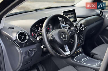 Хэтчбек Mercedes-Benz B-Class 2016 в 