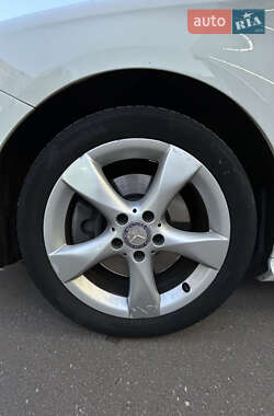 Хэтчбек Mercedes-Benz B-Class 2014 в 