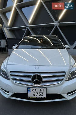 Хэтчбек Mercedes-Benz B-Class 2014 в 