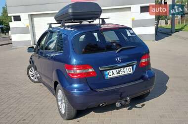 Хэтчбек Mercedes-Benz B-Class 2009 в 