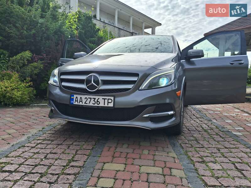 Хэтчбек Mercedes-Benz B-Class 2015 в Киеве фото 19 Хэтчбек Mercedes-Benz B-Class 2015 в Киеве