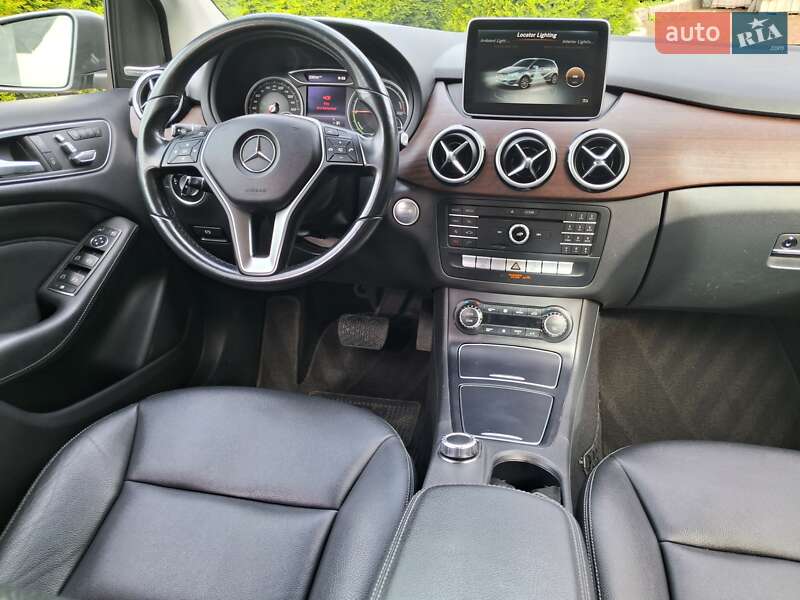Хэтчбек Mercedes-Benz B-Class 2015 в Киеве фото 24 Хэтчбек Mercedes-Benz B-Class 2015 в Киеве