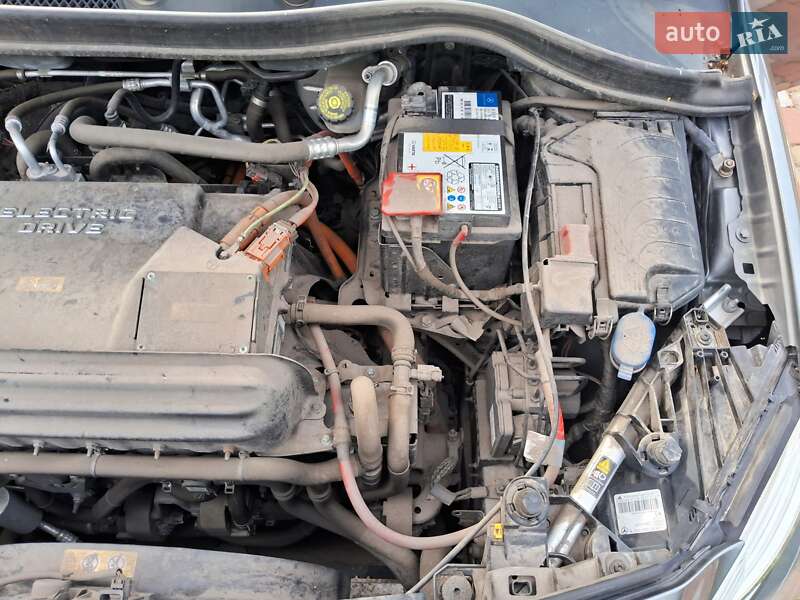 Хэтчбек Mercedes-Benz B-Class 2015 в Киеве фото 65 Хэтчбек Mercedes-Benz B-Class 2015 в Киеве