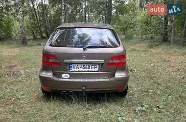 Хетчбек Mercedes-Benz B-Class 2009 в 