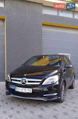 Хетчбек Mercedes-Benz B-Class 2016 в 