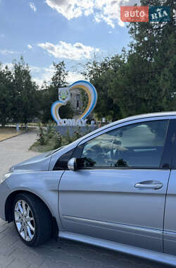 Хэтчбек Mercedes-Benz B-Class 2006 в 