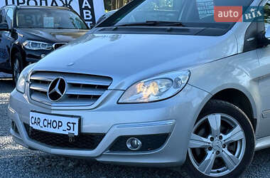 Хэтчбек Mercedes-Benz B-Class 2009 в 