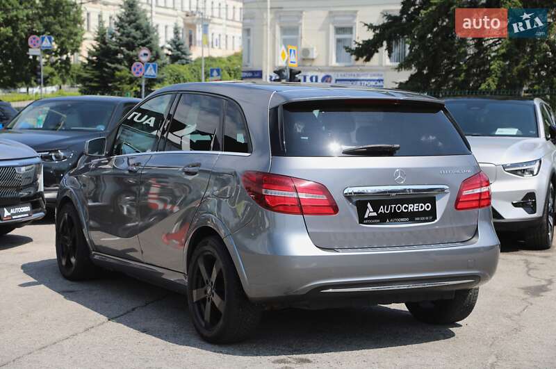 Хэтчбек Mercedes-Benz B-Class 2015 в Харькове