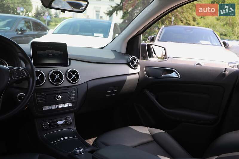 Хэтчбек Mercedes-Benz B-Class 2015 в Харькове