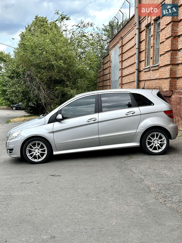 Хэтчбек Mercedes-Benz B-Class 2010 в Полтаве