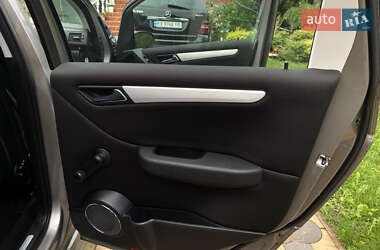 Хэтчбек Mercedes-Benz B-Class 2006 в 