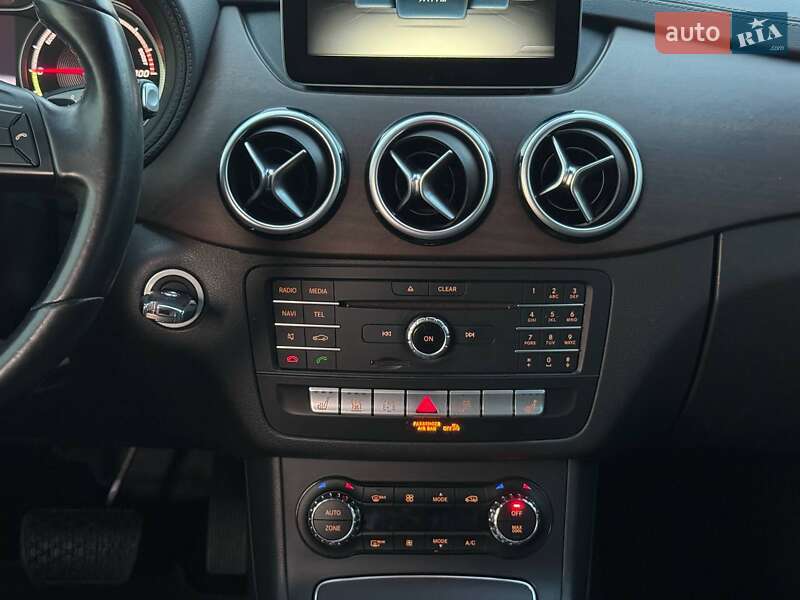 Хэтчбек Mercedes-Benz B-Class 2017 в Харькове