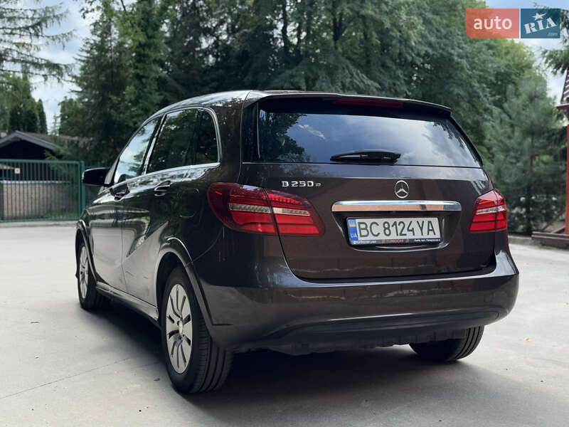 Хэтчбек Mercedes-Benz B-Class 2016 в Львове фото 18 Хэтчбек Mercedes-Benz B-Class 2016 в Львове