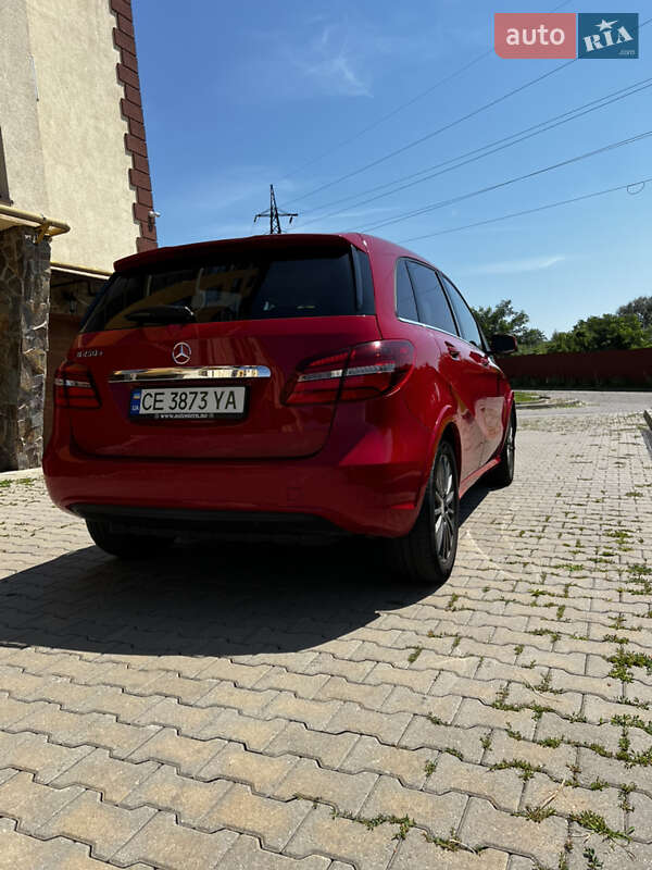 Хэтчбек Mercedes-Benz B-Class 2017 в Черновцах