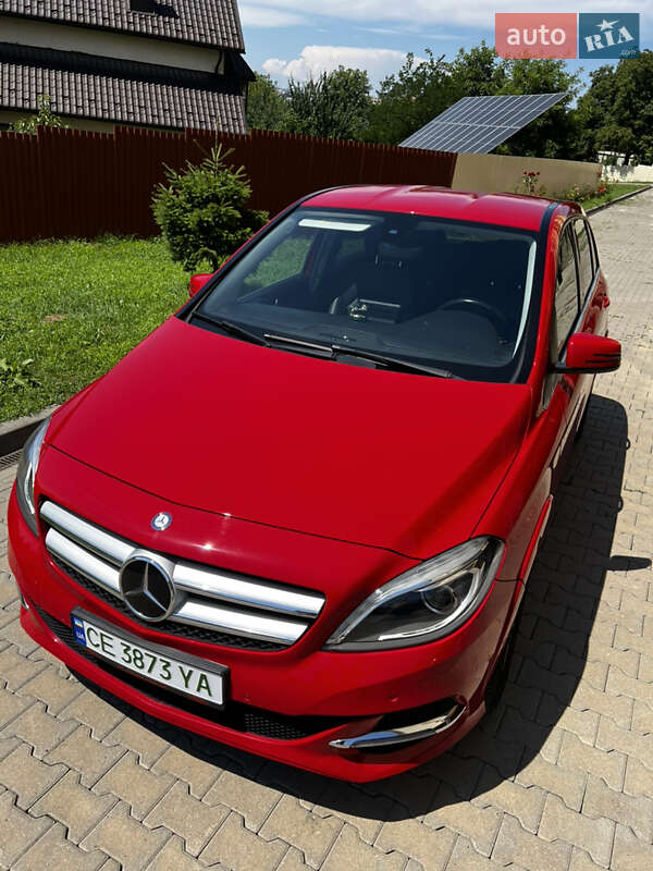 Хэтчбек Mercedes-Benz B-Class 2017 в Черновцах