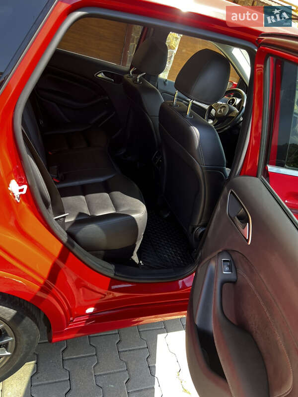 Хэтчбек Mercedes-Benz B-Class 2017 в Черновцах