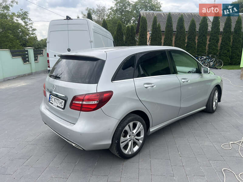 Хэтчбек Mercedes-Benz B-Class 2016 в Львове