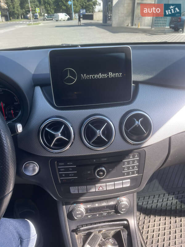 Хэтчбек Mercedes-Benz B-Class 2015 в Хмельницком