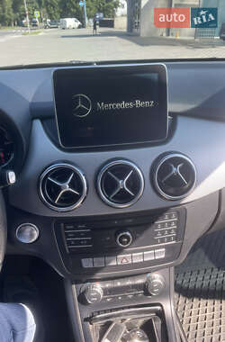 Хэтчбек Mercedes-Benz B-Class 2015 в 