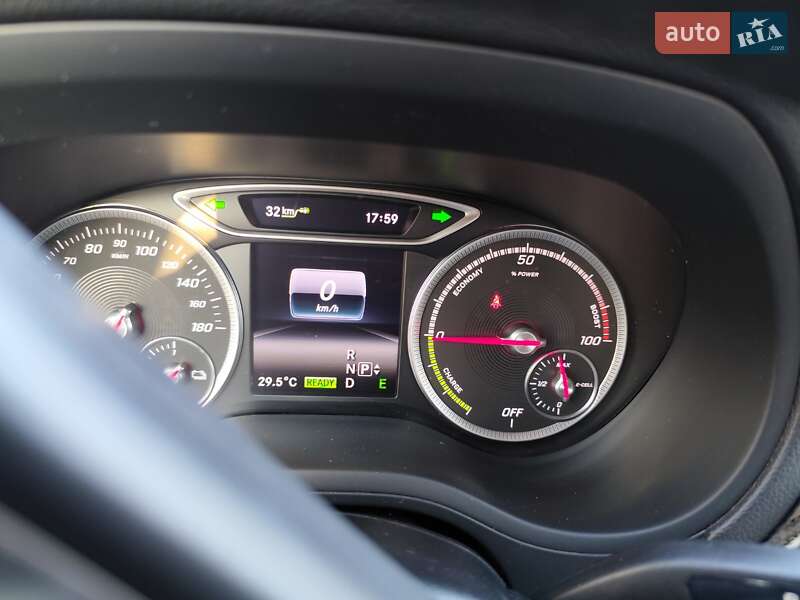 Хэтчбек Mercedes-Benz B-Class 2016 в Киеве