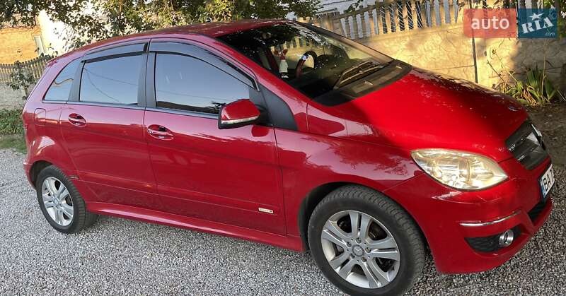 Mercedes-Benz B-Class 2010