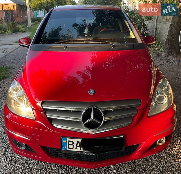 Хэтчбек Mercedes-Benz B-Class 2010 в Кропивницком