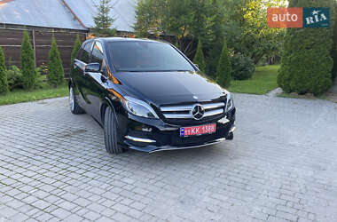 Хэтчбек Mercedes-Benz B-Class 2016 в 
