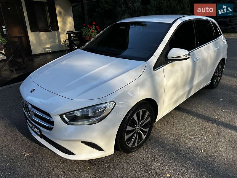 Хэтчбек Mercedes-Benz B-Class 2019 в Киеве