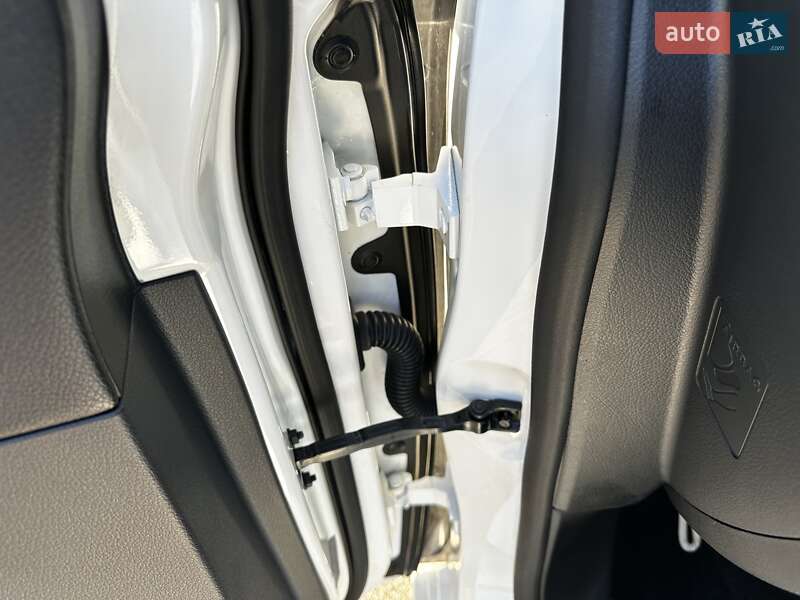 Хэтчбек Mercedes-Benz B-Class 2019 в Киеве