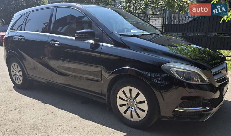 Хэтчбек Mercedes-Benz B-Class 2016 в Калуше