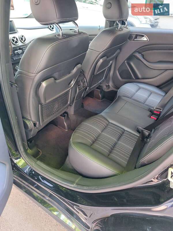 Хэтчбек Mercedes-Benz B-Class 2014 в Виннице фото 22 Хэтчбек Mercedes-Benz B-Class 2014 в Виннице
