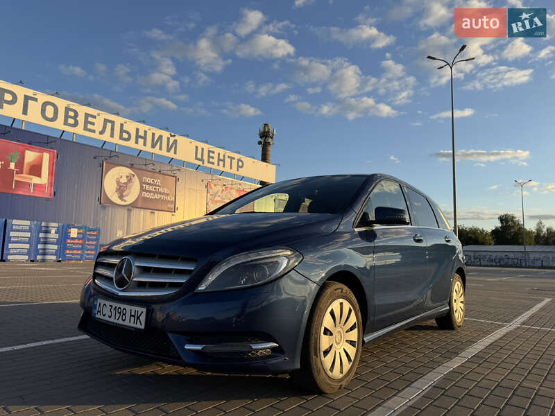 Хэтчбек Mercedes-Benz B-Class 2012 в Нововолынске