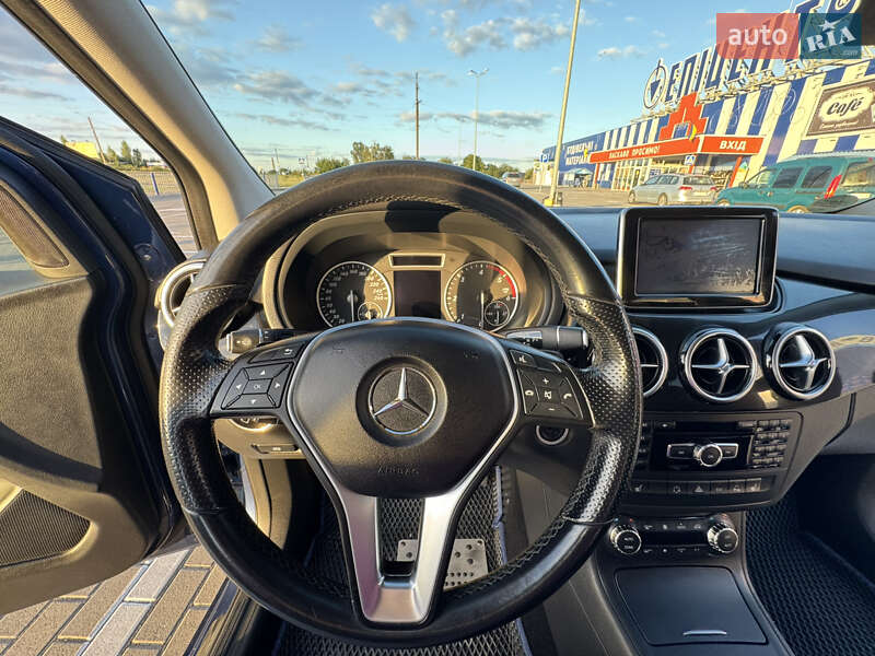 Хэтчбек Mercedes-Benz B-Class 2012 в Нововолынске