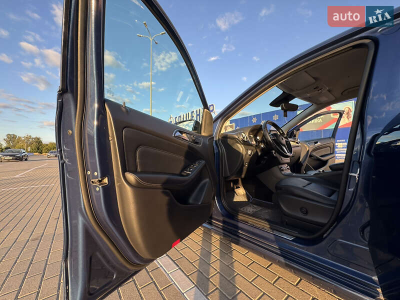 Хэтчбек Mercedes-Benz B-Class 2012 в Нововолынске