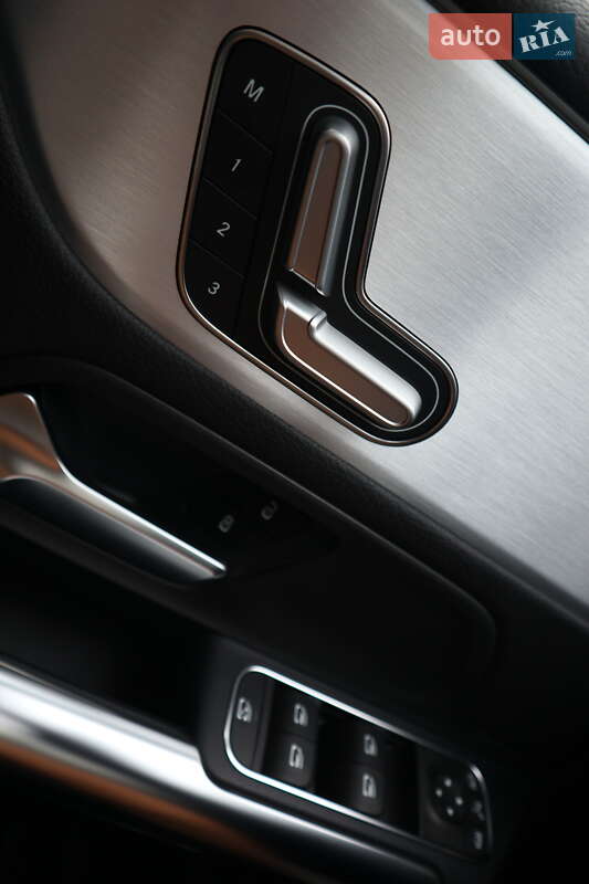 Хэтчбек Mercedes-Benz B-Class 2018 в Киеве