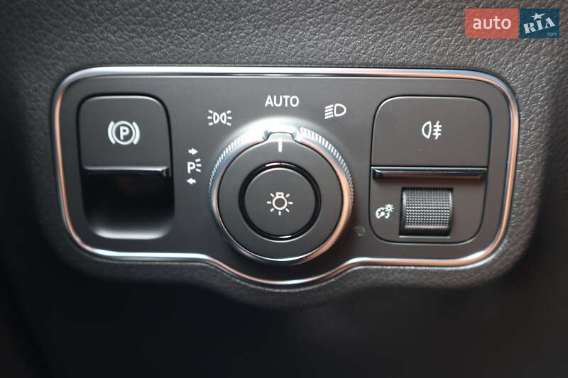 Хэтчбек Mercedes-Benz B-Class 2018 в Киеве