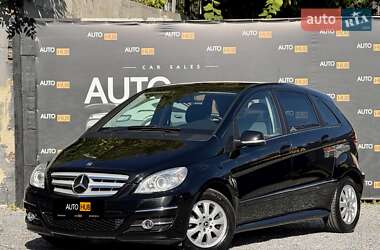 Хэтчбек Mercedes-Benz B-Class 2010 в 