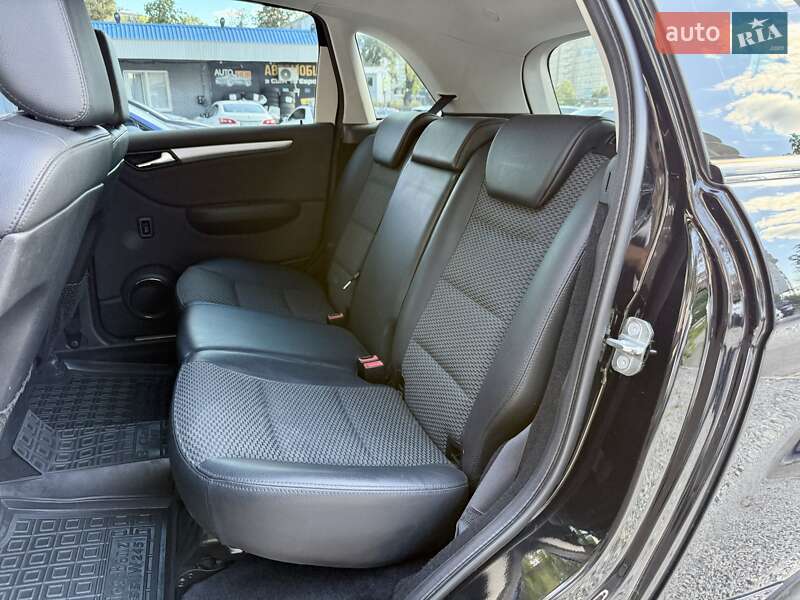 Хэтчбек Mercedes-Benz B-Class 2010 в Харькове