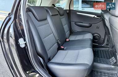 Хэтчбек Mercedes-Benz B-Class 2010 в 