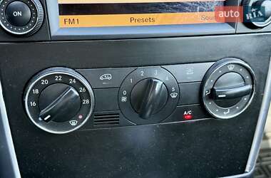 Хэтчбек Mercedes-Benz B-Class 2010 в 