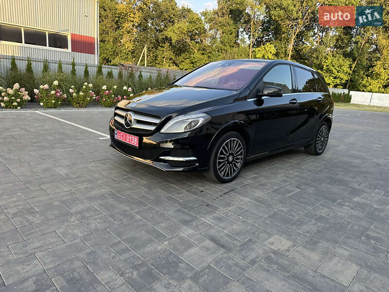 Хэтчбек Mercedes-Benz B-Class 2015 в 