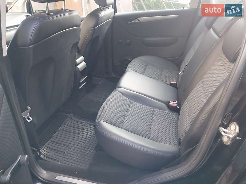 Хэтчбек Mercedes-Benz B-Class 2010 в Великой Багачке