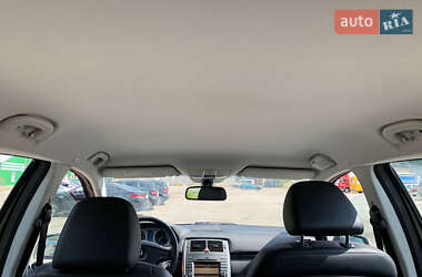 Хэтчбек Mercedes-Benz B-Class 2011 в 
