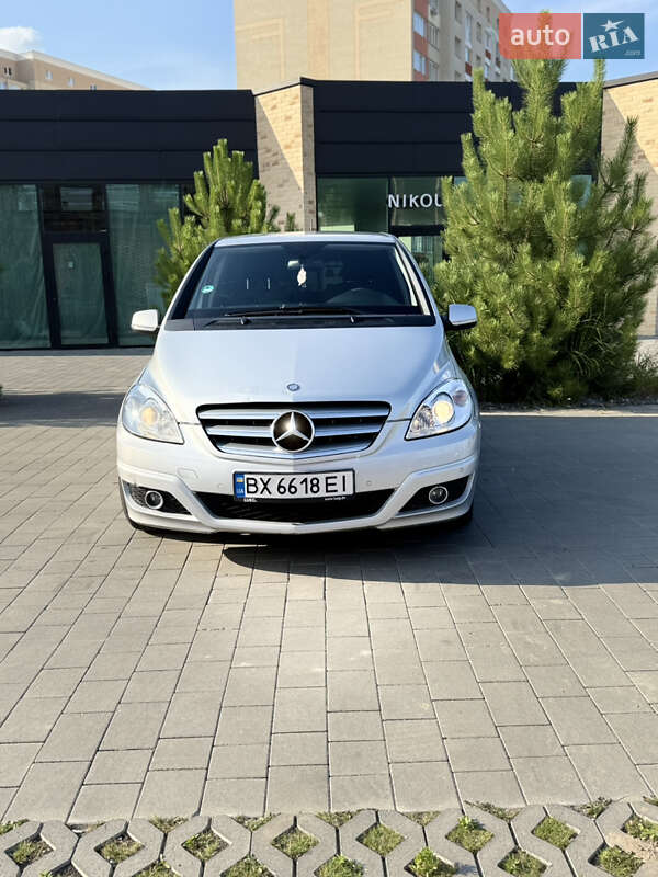 Хетчбек Mercedes-Benz B-Class 2010 в Хмельницькому