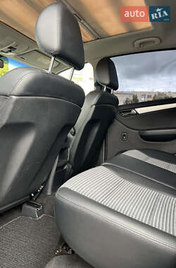 Хэтчбек Mercedes-Benz B-Class 2006 в 