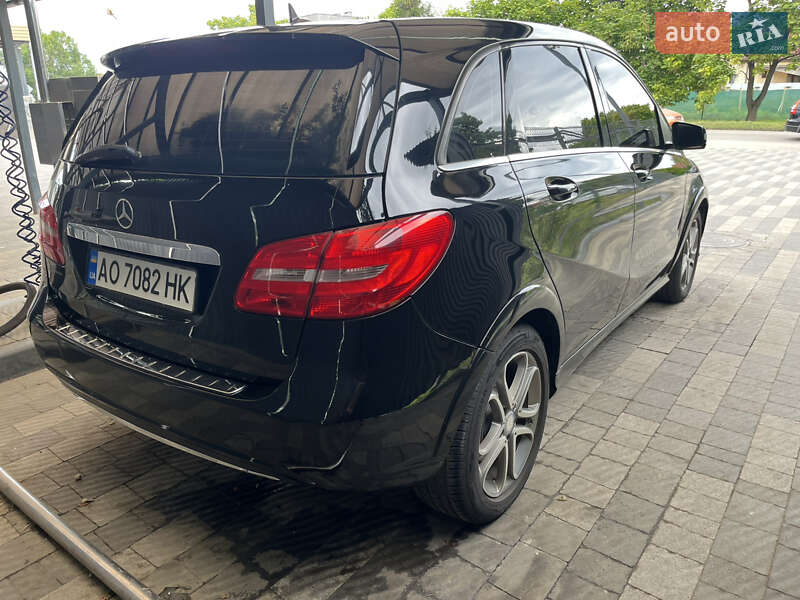 Хэтчбек Mercedes-Benz B-Class 2014 в Ужгороде фото 5 Хэтчбек Mercedes-Benz B-Class 2014 в Ужгороде