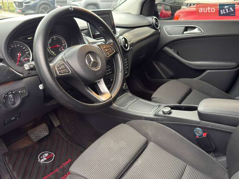 Хэтчбек Mercedes-Benz B-Class 2017 в Харькове