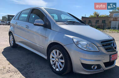 Хэтчбек Mercedes-Benz B-Class 2010 в Киеве